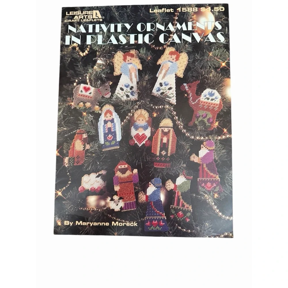 Christmas Ornaments 3D Plastic Canvas Pattern Instruction Books Vintage  Lot 4‎